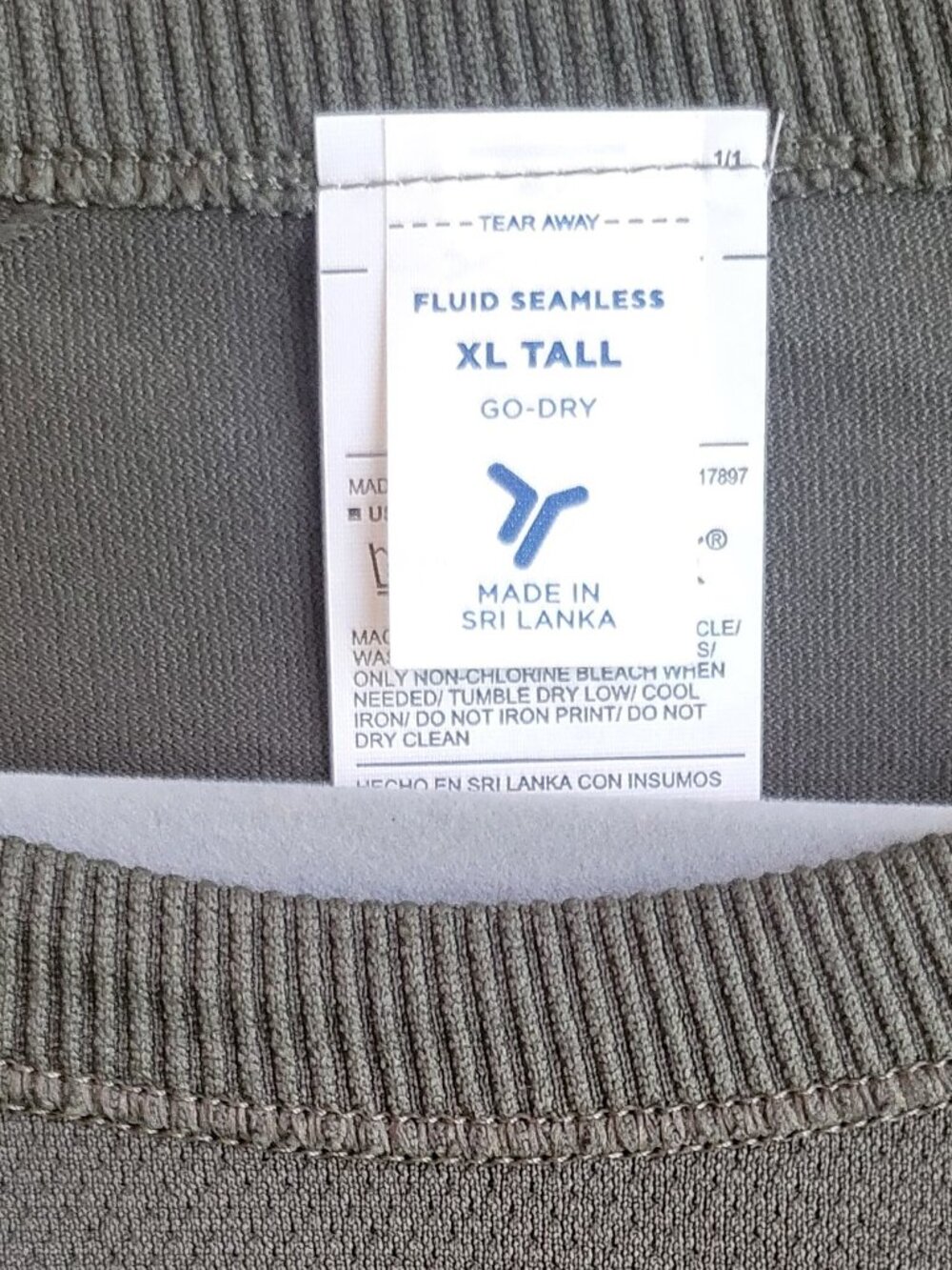 Old Navy Fitted Athletic Top w/ Thumb Holes - Olive Green - XL - Picture 3 of 5